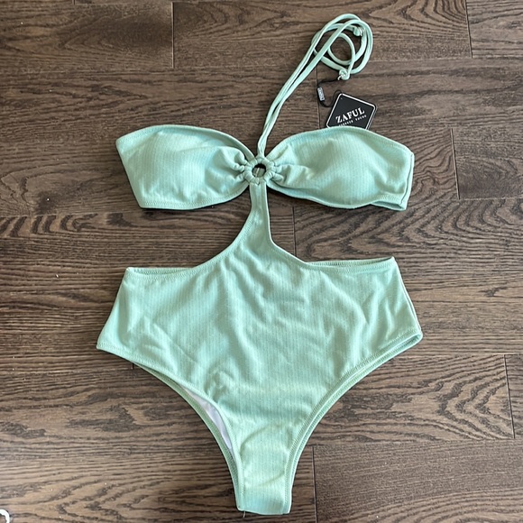 Zaful swimsuit, size XL/US 10 - Picture 2 of 4